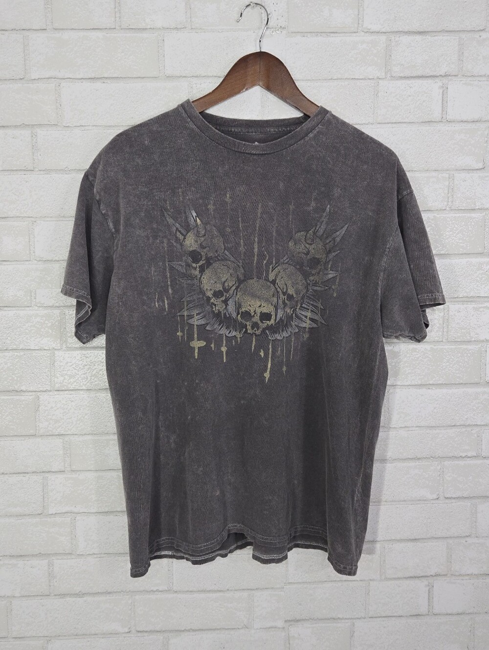 Skull‎ mineral wash graphic tee